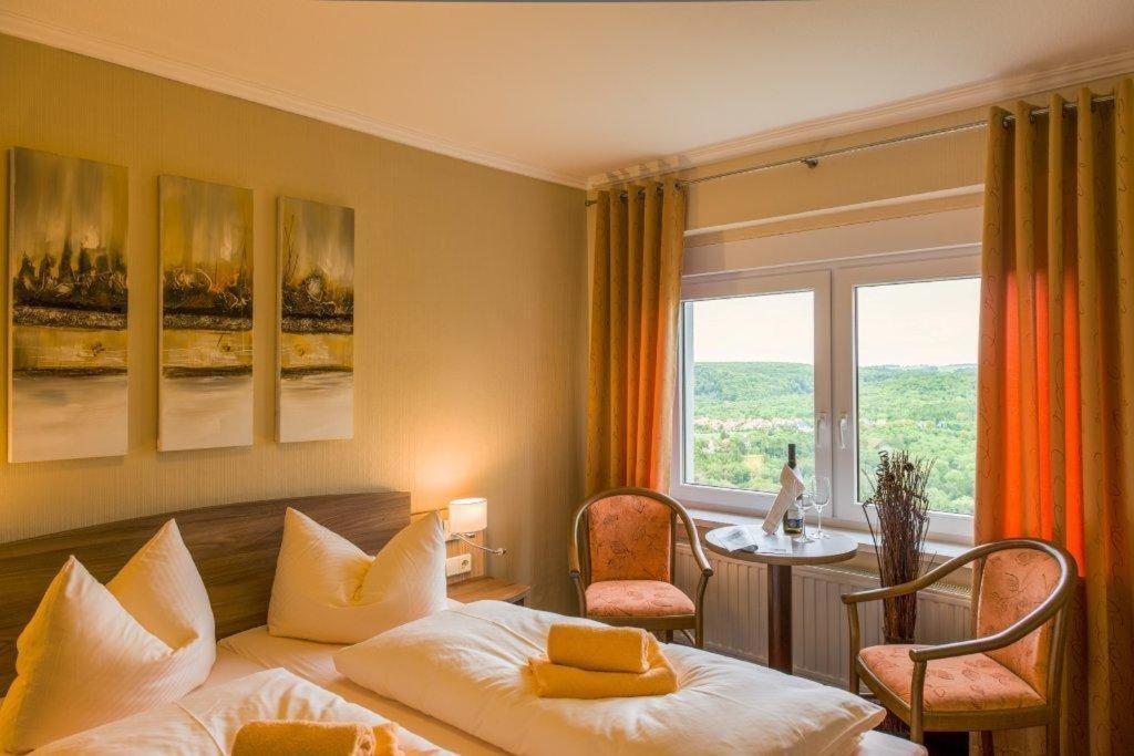 Wilhelmsburg Hotel 3*