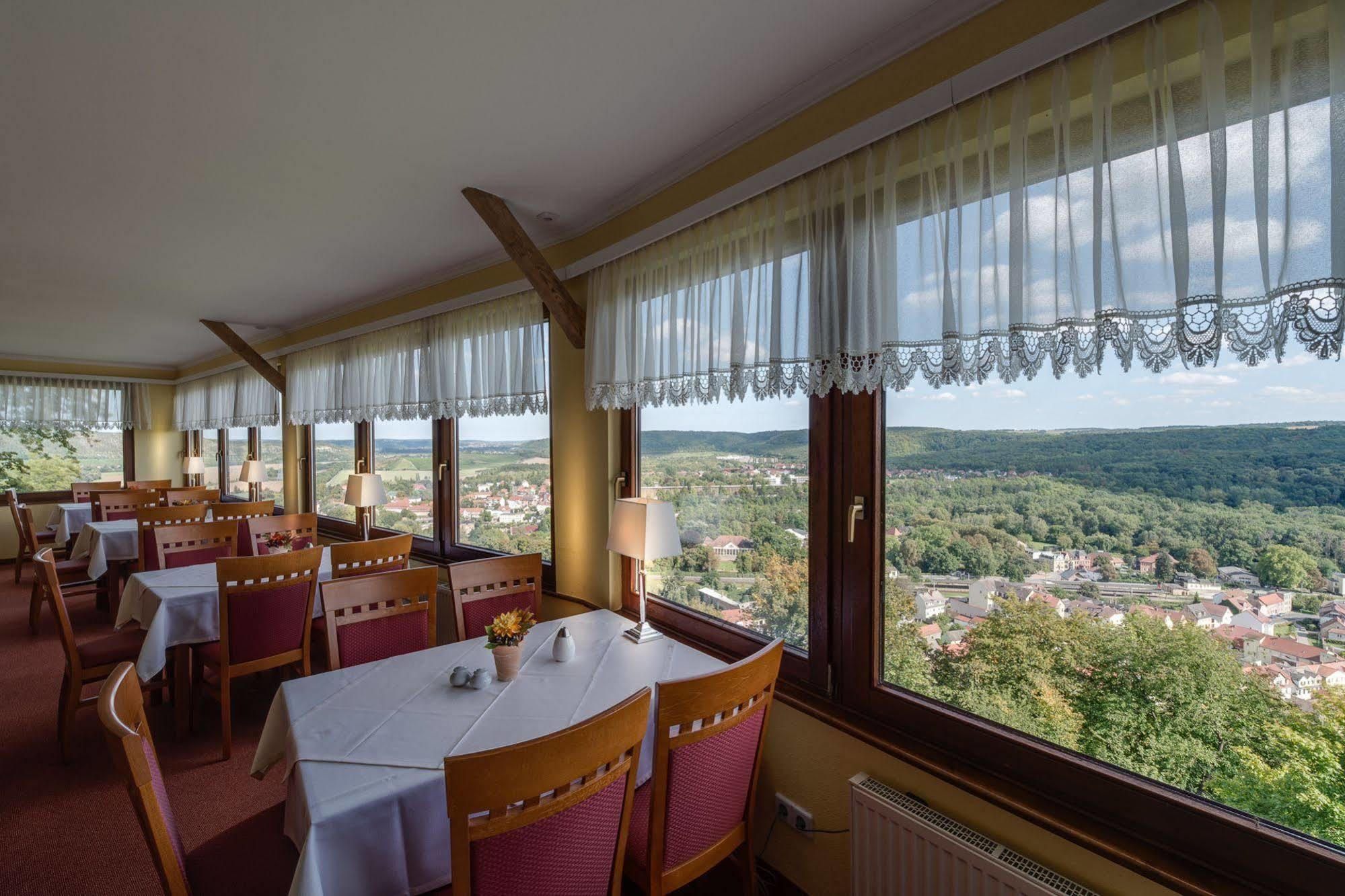 Wilhelmsburg Bad Kosen